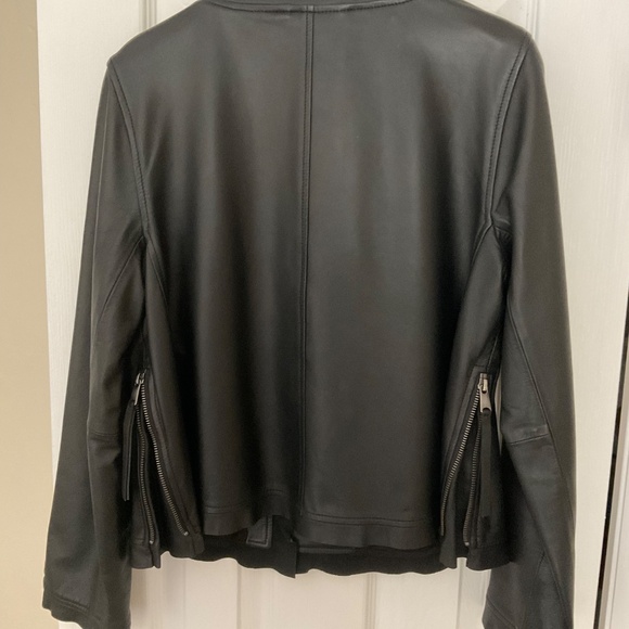 Weekend MaxMara women’s black lamb skin leather jacket size 10 US (M) - Picture 4 of 9